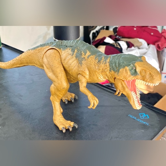 Toys Jurassic World 13 Fallen Kingdom Roarivores Figure Park toys-jurassic-world-13-fallen-kingdom-roarivores-figure-park